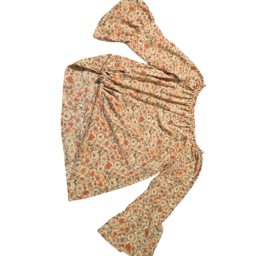 Floral Bell Sleeve Blouse